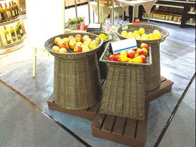 點擊查看詳細信息<br>標題：塑編筐組合-31 閱讀次數(shù)：2607