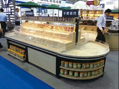 點擊查看詳細信息<br>標題：散貨平臺-31 三聚氰胺板 閱讀次數(shù)：2414